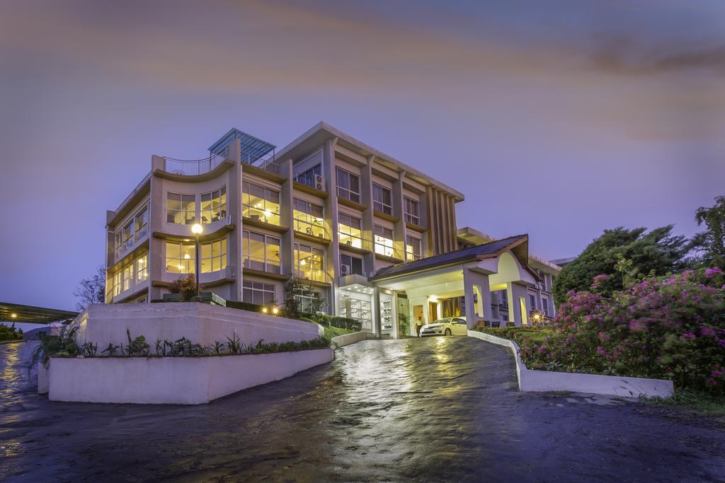 Hotel Topaz Kandy Esterno foto