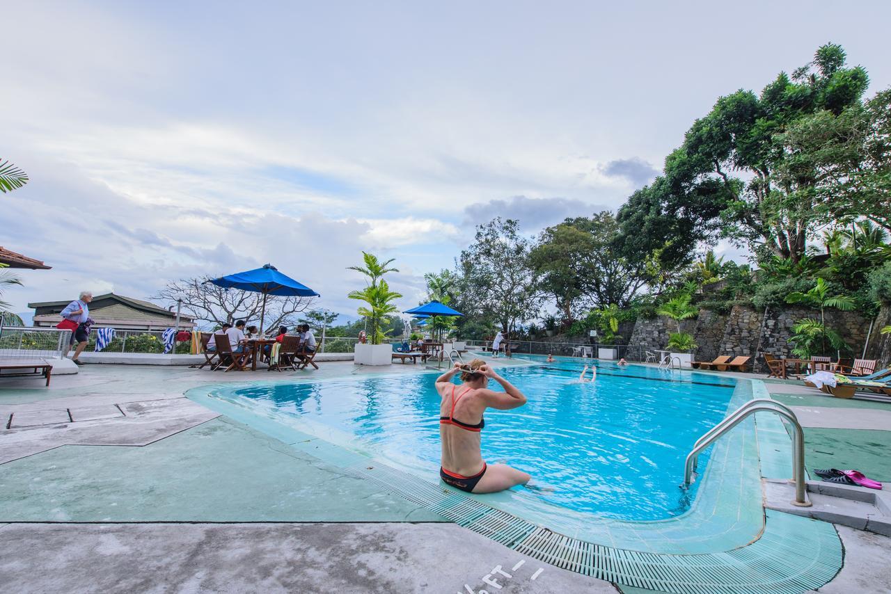 Hotel Topaz Kandy Esterno foto