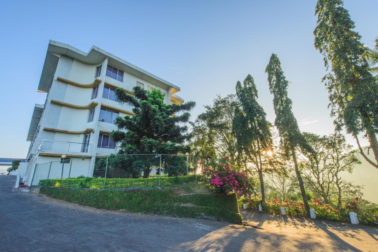 Hotel Topaz Kandy Esterno foto